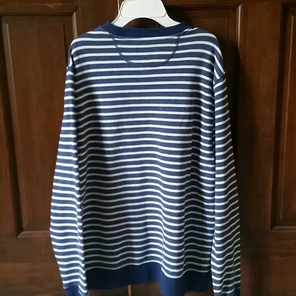 Womans Striped Old Navy Sweater - Picture 3 of 4